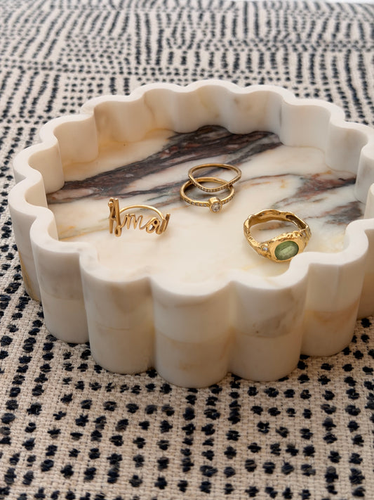 Frill Bowl, Calacatta Marmor
