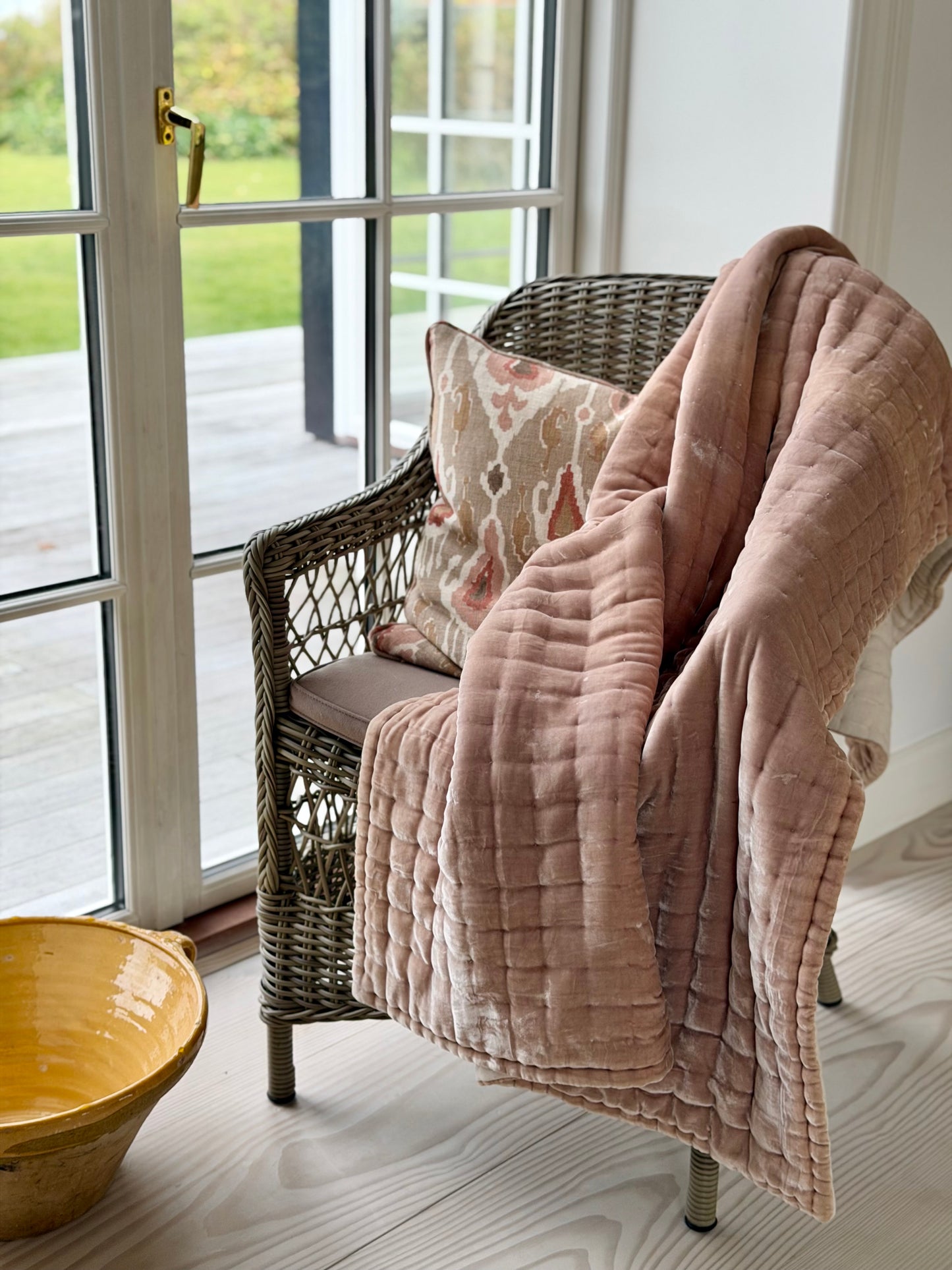Plaid / Sengetæppe i silkevelour, Rosa Beige