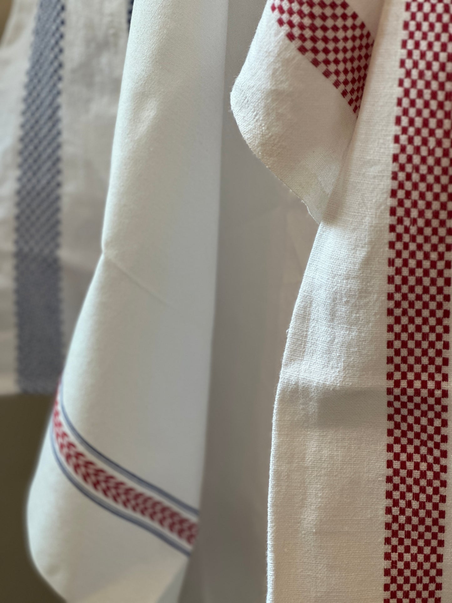 Viskestykke Lustucru, Charvet Editions
