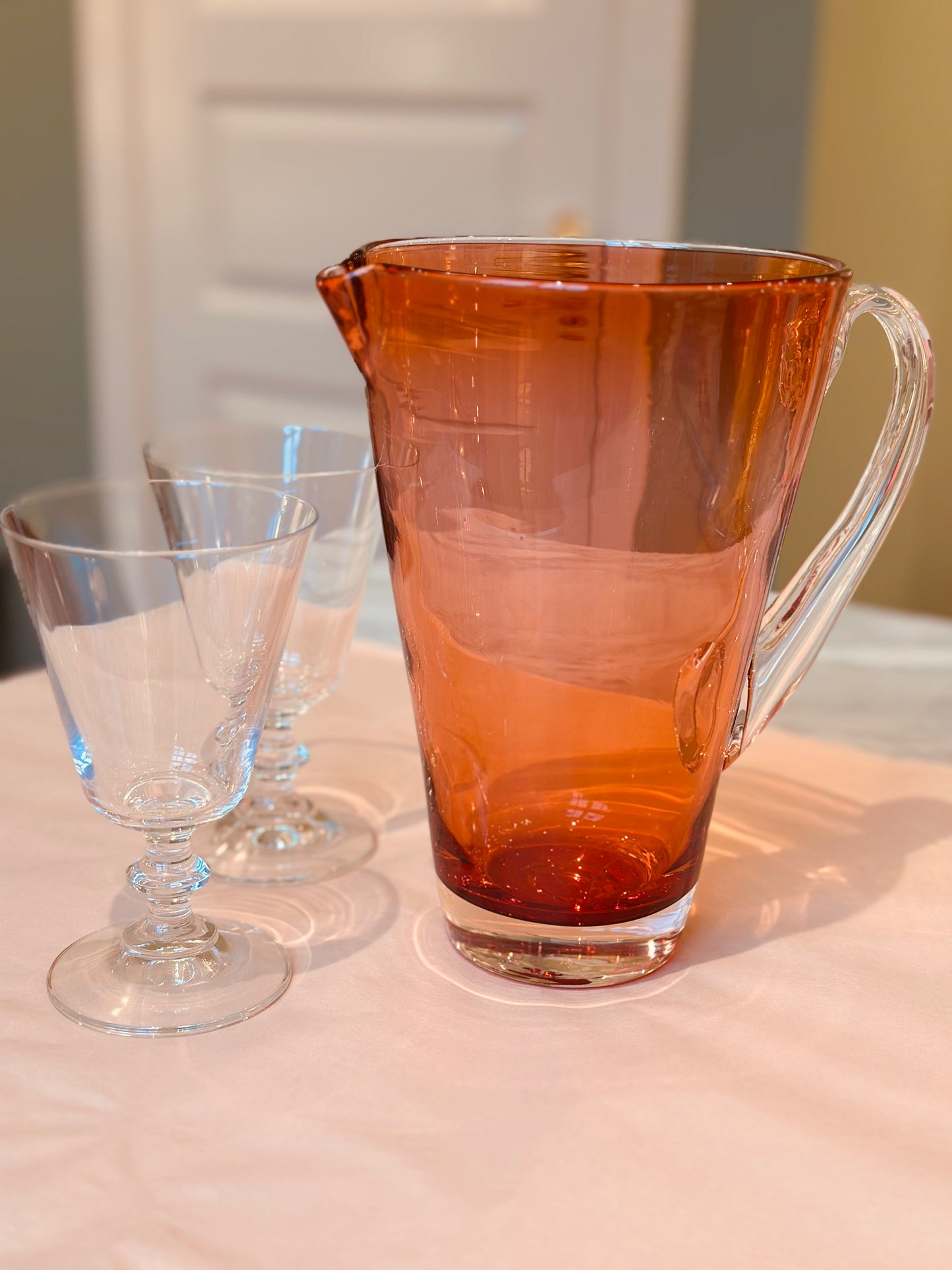 Mundblæst glaskande, Apricot