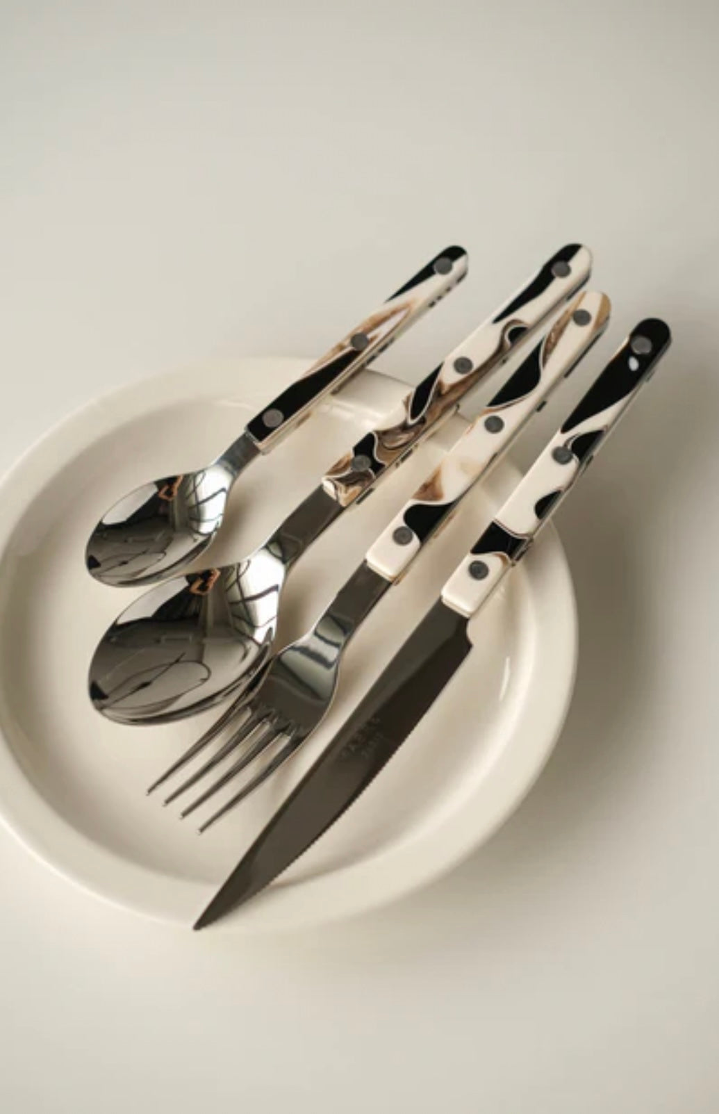 Teske, Dune Black