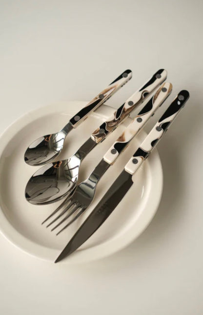 Teske, Dune Black